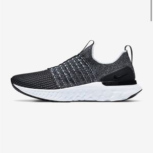 Nike React Phantom Run Flyknit Men’s Sneaker (11.5)